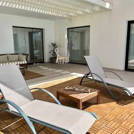 Maison Au Pied Du Calderon Hondo Villa *